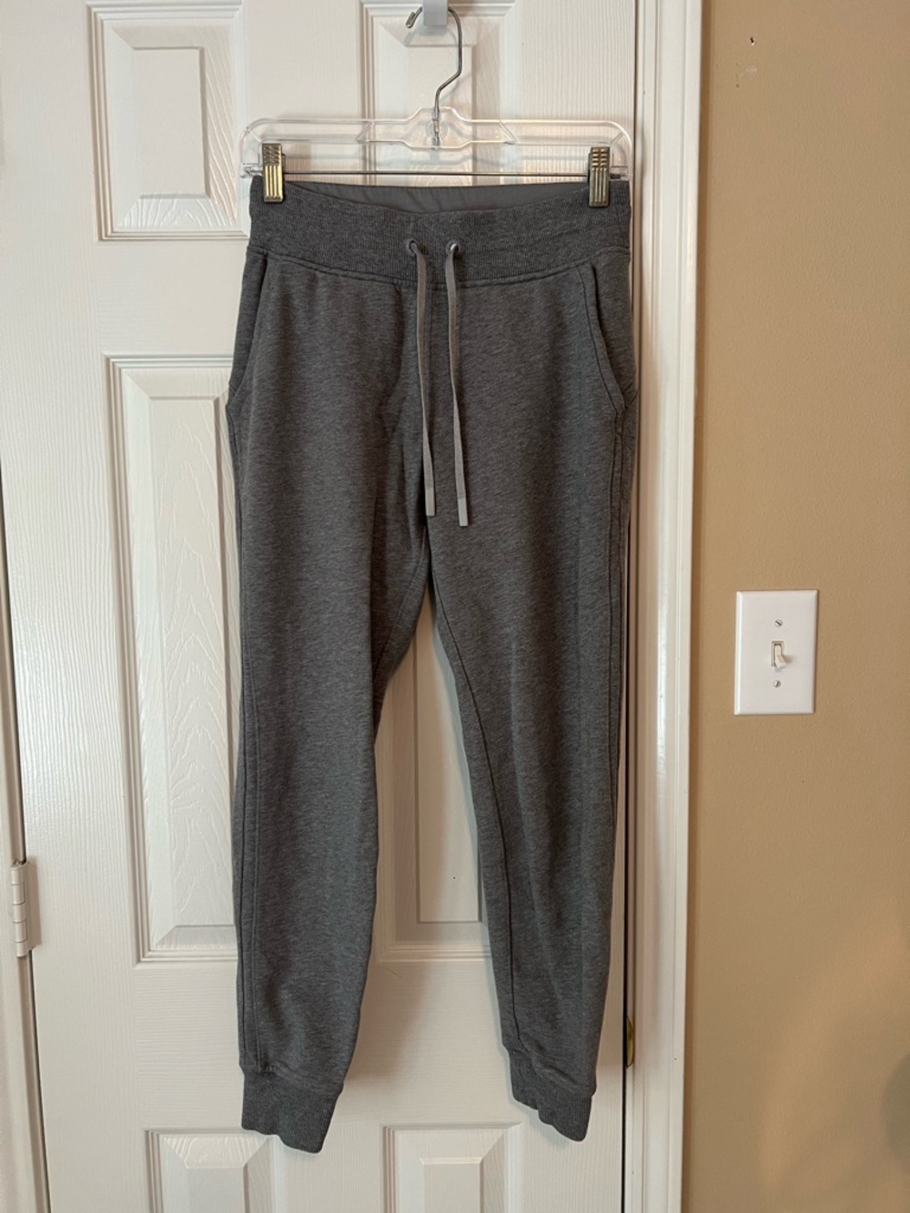 Lululemon Gray Drawstring Joggers/Sweatpants